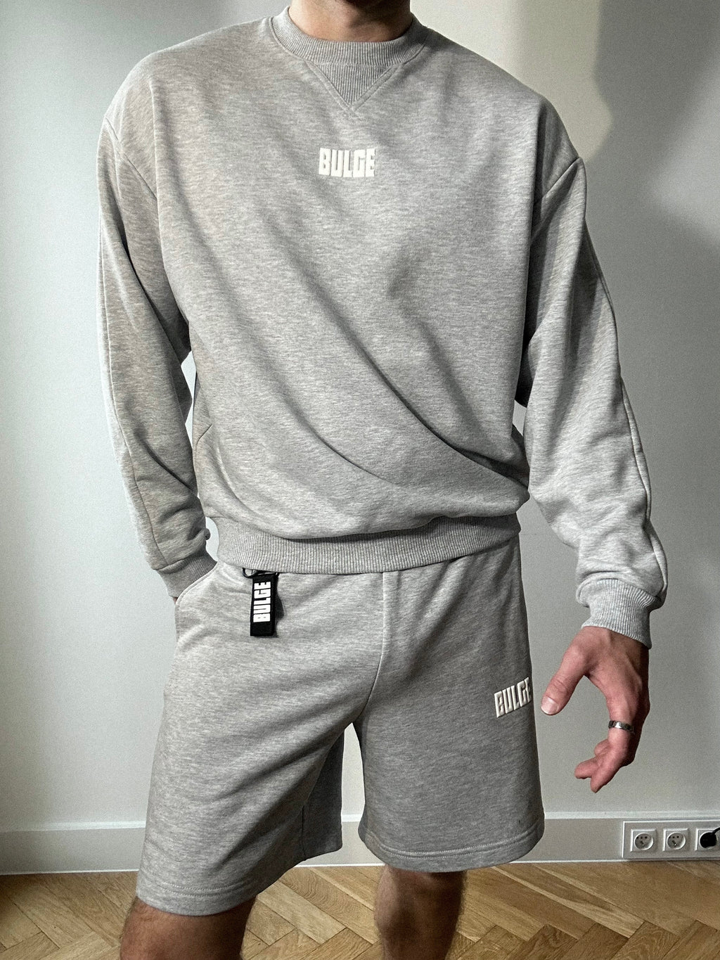 SWEATSHIRT BULGE · GREY