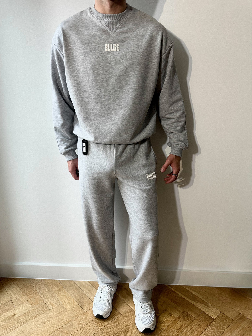 SWEATSHIRT BULGE · GREY