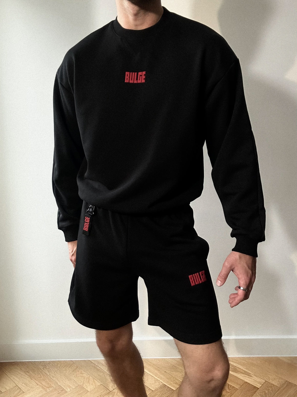 SWEATSHIRT BULGE · BLACK