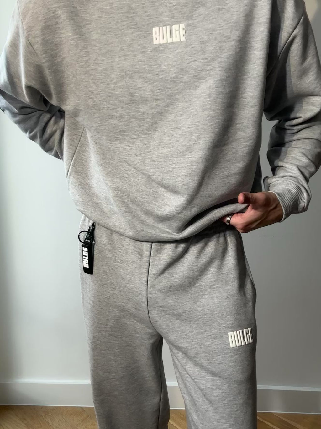 SWEATSHIRT BULGE · GREY